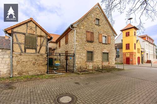 Haus - 7 Zimmer Einfamilienhaus in Gatersleben