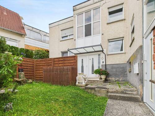 Außenansicht - 4 Zimmer Etagenwohnung zum Kaufen in Rodenbach