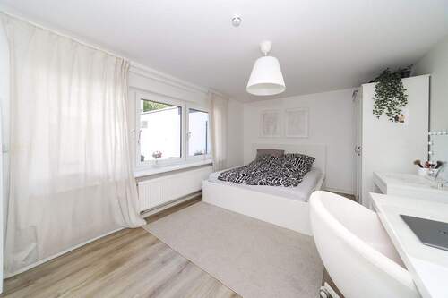 Schlafzimmer 1 - 