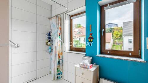 1. OG Badezimmer 1 - 