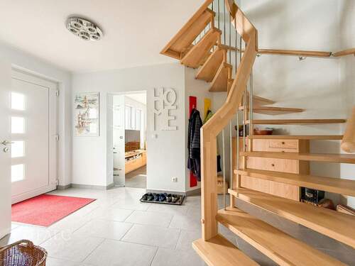 Eingang Flur - 4 Zimmer Einfamilienhaus in Mönchhagen