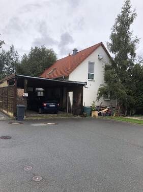 Außenansicht - Familienfreundliches Haus mit großem Garten aus der Versteigerung - Besichtigung möglich