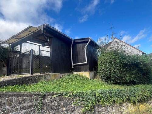 Carport und untere Einfahrt - 