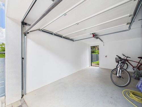 Garage - 
