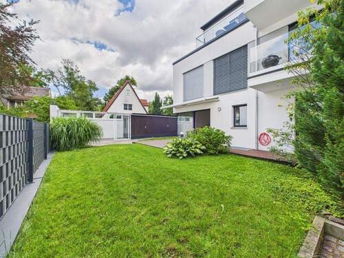 Gartenansicht - Etagenwohnung mit 130,00 m&sup2; in München zum Kaufen