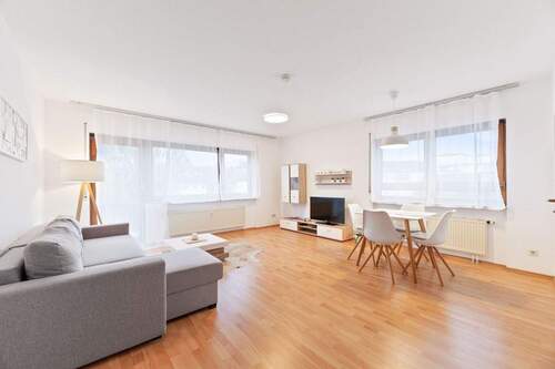 Wohn-/Esszimmer - Attraktive 2-Zimmer-Wohnung mit ca. 68 m² in Echterdingen