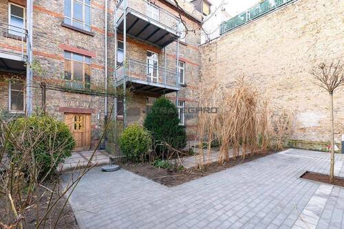 Terrasse mit Garten - 