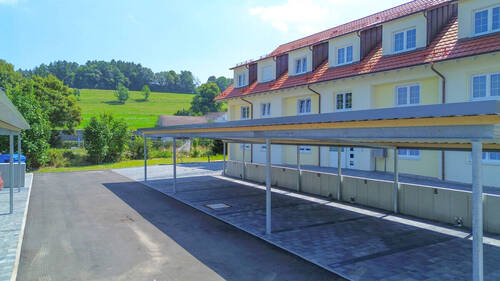 Außen - 4 Zimmer Etagenwohnung in Rot an der Rot