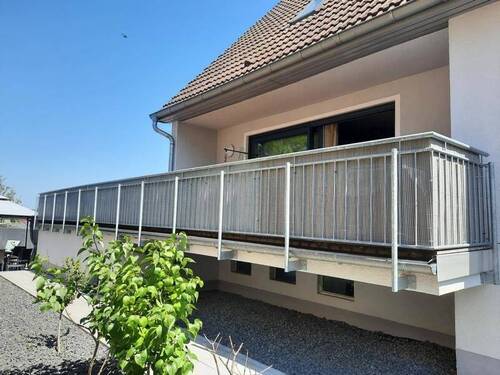 Seitenansicht Terrasse - 