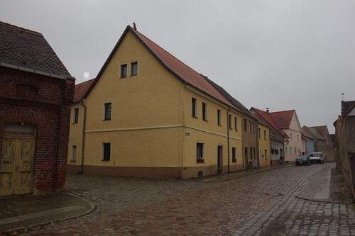 Stadtauswärts - 8 Zimmer Einfamilienhaus zum Kaufen in Mühlberg