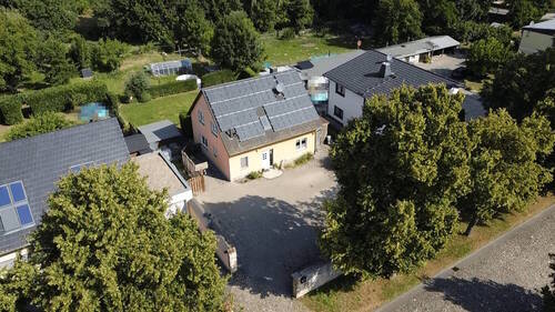 Luftbild_Vorderseite - Charmantes Einfamilienhaus in Domersleben