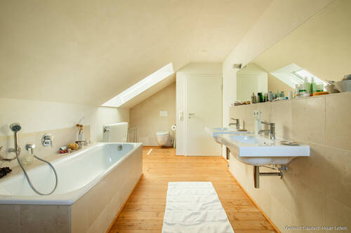 Badezimmer Dachgeschoss (1) - 