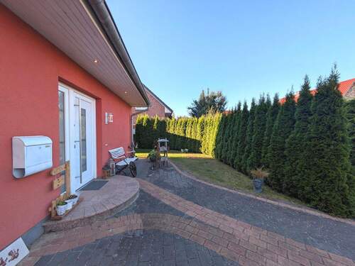 Eingefriedeter Vorgarten - 