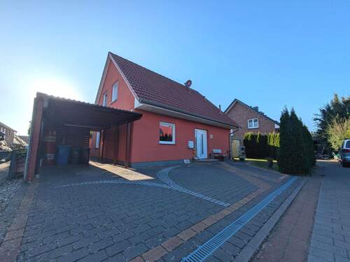 Ostansicht - 4 Zimmer Einfamilienhaus zum Kaufen in Neu Wulmstorf