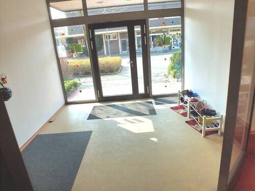 Große Fenster sorgen für beste Lichtverhältnisse - Büro in Wilhelmshaven