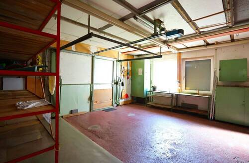 Garage.jpg - 