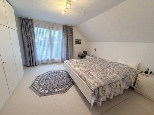 Schlafzimmer OG rechts - 