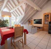 Charmante 3,5-Zimmer-Dachgeschosswohnung mit Balkon und Kaminofen in ruhiger Lage von Liggeringen - Radolfzell am Bodensee / Liggeringen
