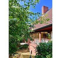 über 300 m2 WflNfl. - xxl Landhaus für 2 Familien oder große Familie - FREI - 2 x 5 Zimmer - Kamin - Sauna - riesiger Keller - - Schenefeld