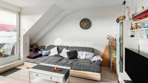 Wohnzimmer 1 - 2 Zimmer Etagenwohnung zum Kaufen in Weimar