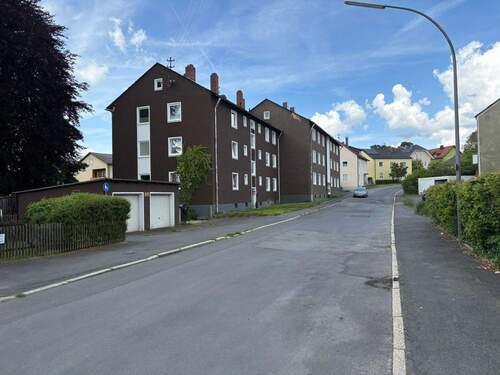 Gebäudeansicht - 1 Zimmer Mehrfamilienhaus, Wohnhaus zum Kaufen in Wiesau