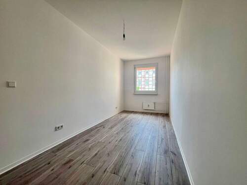 Wohn-/Schlaf-/Kinderzimmer - 