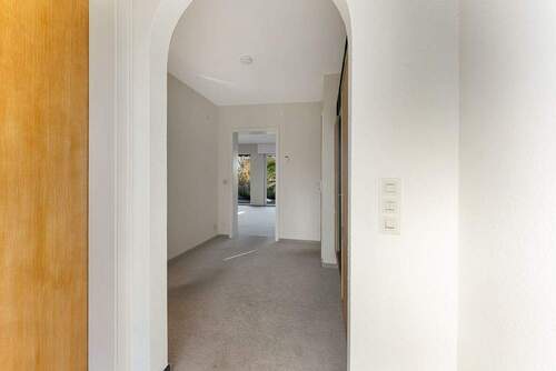 Flur - Doppelhaushälfte mit 110,00 m&sup2; in Köln zum Kaufen