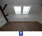 Wohnen - Individuelle Dachgeschosswohnung mit offener Küche!