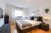 Schlafzimmer EG - 