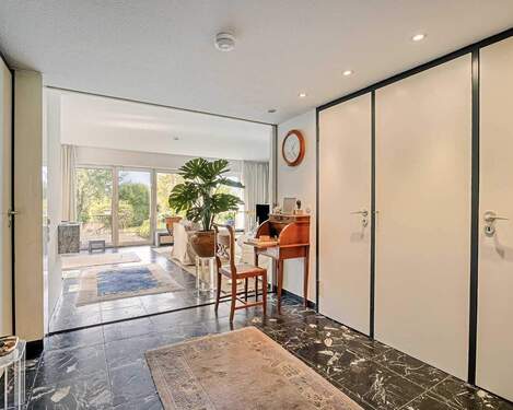 Eingangsbereich (EG) - 1 Zimmer Mehrfamilienhaus, Wohnhaus zum Kaufen in Ratingen