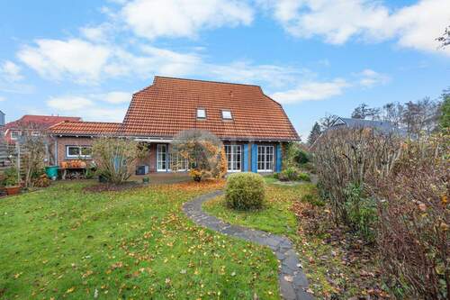 Gartenansicht - Einfamilienhaus mit 162,60 m&sup2; in Jever zur Miete