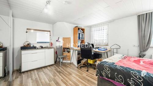 2. OG Schlafzimmer 1 - 