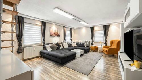 2. OG Wohnzimmer 1 - 