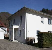 Wann möchten Sie einziehen... ganz gepflegtes Einfamilienwohnhauses.. und ein Grundstück einem kleinen Bächlein.. ... - Hausen