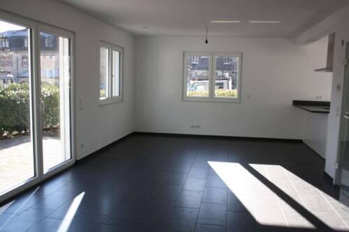 Wohn- Essbereich - 4 Zimmer Einfamilienhaus in Hausen