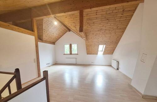 Wohnzimmer - 4 Zimmer Einfamilienhaus zur Miete in Welschbillig