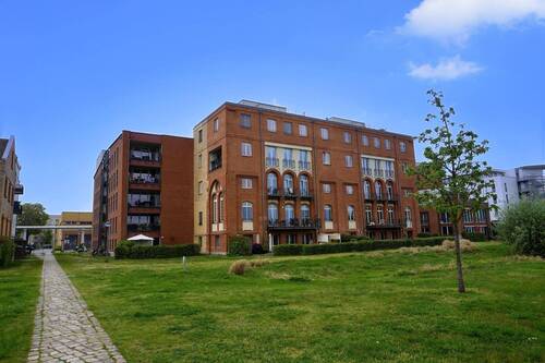 Hausansicht - 2 Zimmer Etagenwohnung zum Kaufen in Potsdam