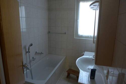 4. Tageslichtbad - 7 Zimmer Einfamilienhaus in Alsbach-Hähnlein / Hähnlein