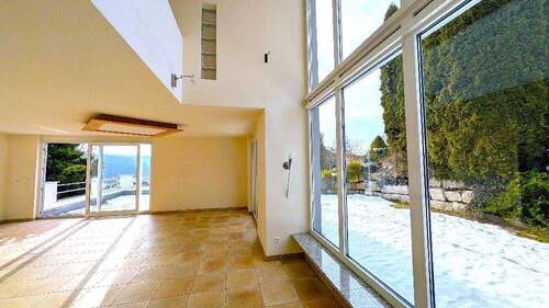 Offene Achitektur mit Licht und Aussicht! - 8 Zimmer Einfamilienhaus zum Kaufen in Schwäbisch Gmünd