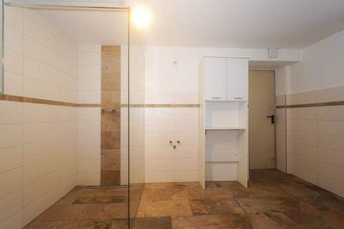 Badezimmer (Keller) - 