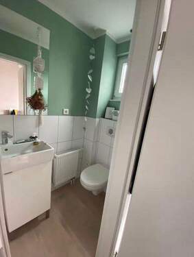 Gäste WC - 5 Zimmer Reihenendhaus in Korschenbroich