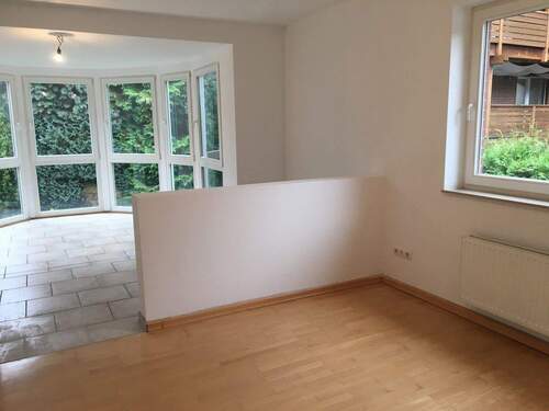 Essen Wohnen EG - Einfamilienhaus mit 232,00 m&sup2; in Adendorf zum Kaufen