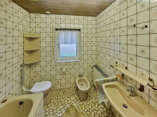 Badezimmer Dachgeschoss - 