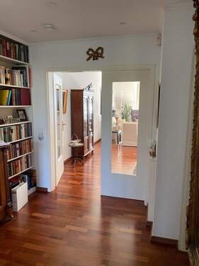 Flur, Durchgang zum Wohnzimmer - 