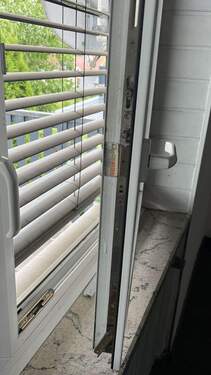 Kunststofffenster mit Raffstor - 