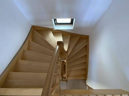 Treppenhaus ins Obergeschoss/Dachgeschoss - 