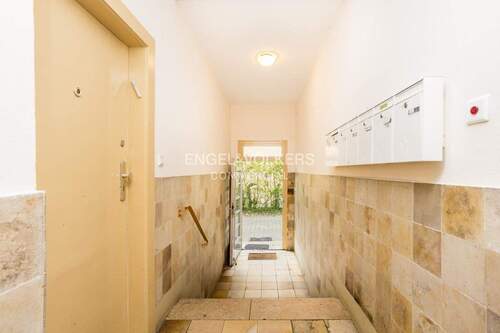 DW__3409 - Gepflegtes Wohn- und Geschäftshaus mit ausgebautem Dachgeschoss