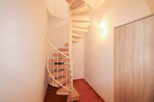 UG Flur zum EG - 