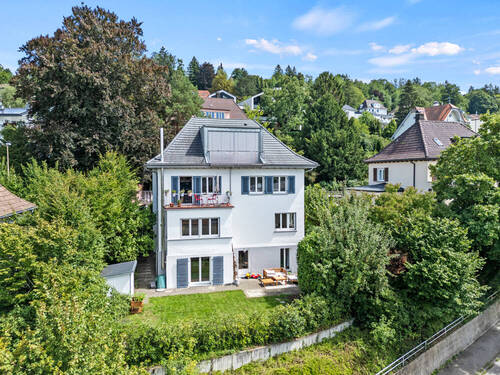 West-Ansicht des Hauses - 1 Zimmer Mehrfamilienhaus, Wohnhaus in Ravensburg