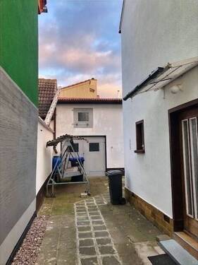 Hofzugang - 5 Zimmer Einfamilienhaus in Gebesee